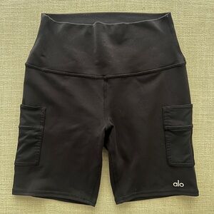 ALO Yoga Black 5” Airbrush Biker Shorts High-Waist Size Small
